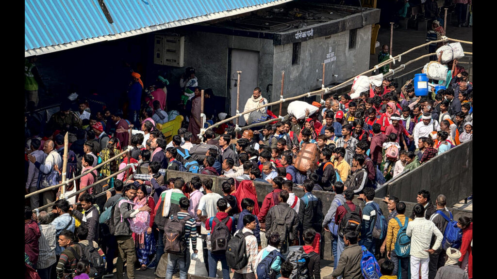 Pune railway station to announce platform details hour in advance 
