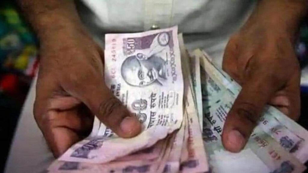 Punjab officials told to check corruption or face action