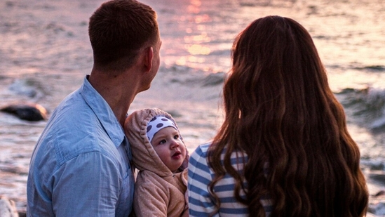 Relationship coach shares 5 reasons you shouldn’t create more spark once it fades