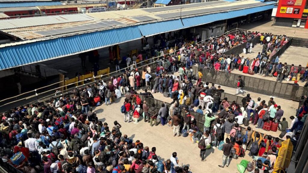 Remove videos of station stampede: Rlys notice to X | Latest News India