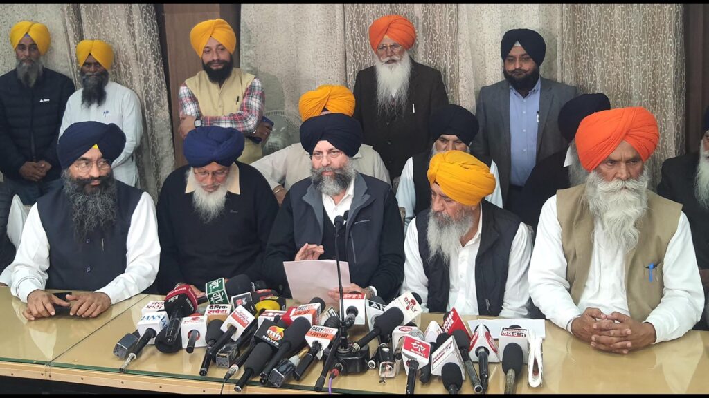 SGPC executive committee asks Dhami to reconsider his resignation