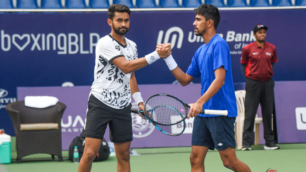 Siddhant Banthia-Parikshit Somani storm into Bengaluru Open doubles semifinals | Tennis News