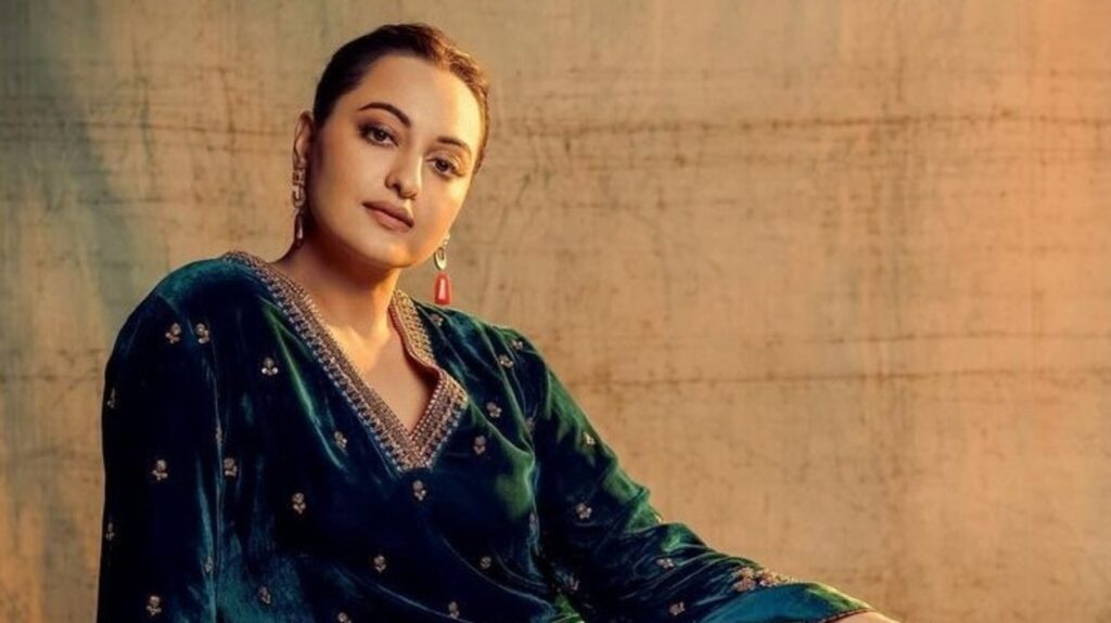 Sonakshi Sinha says she feels conscious of wearing swimwear in India: ‘I don’t know kaun kaha se photo kheech lega’ | Bollywood