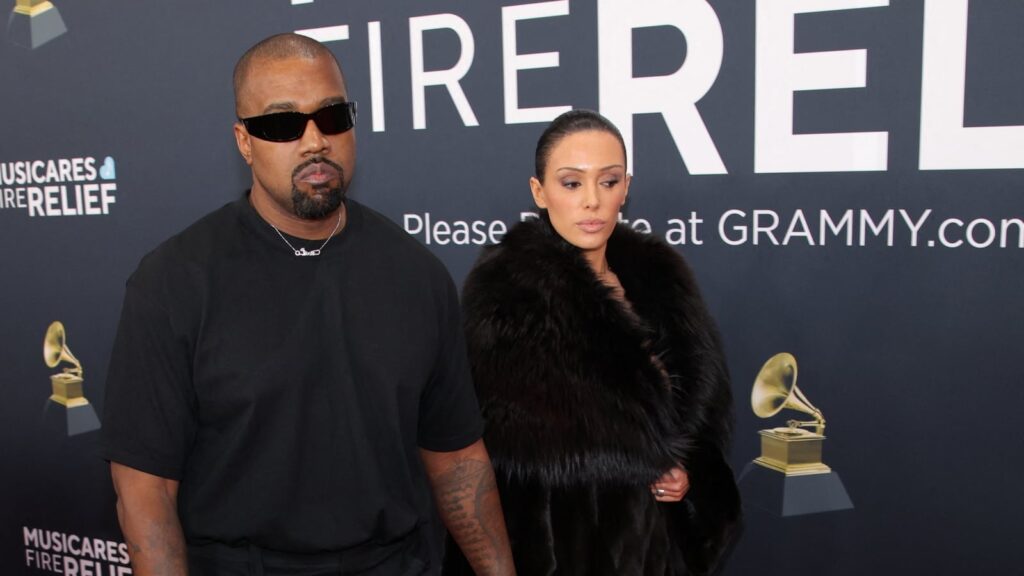 Speechless, Bianca Censori’s mom swears off her daughter after naked Grammys stunt with Kanye West