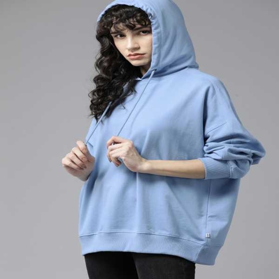 Stylish hoodies for women: Top options that keep you cosy and comfortable that are perfect for winter | Fashion Trends
