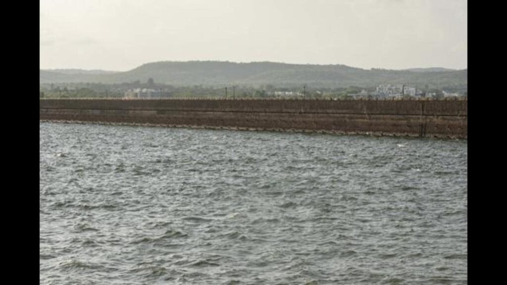 Supply of untreated dam water raises concerns, small purification plant proposed