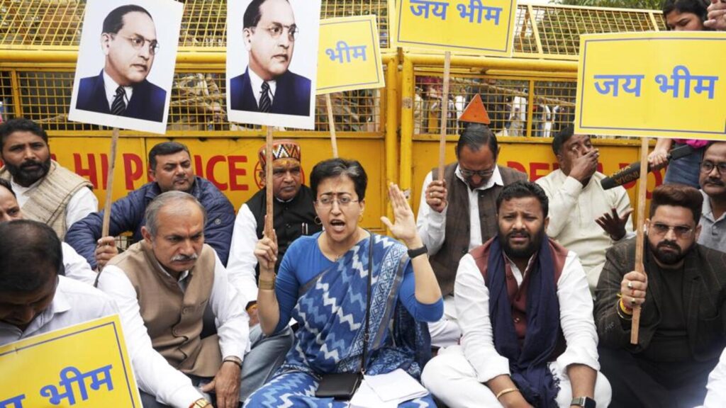Suspended AAP lawmakers prevented from entering Delhi assembly premises | Latest News Delhi