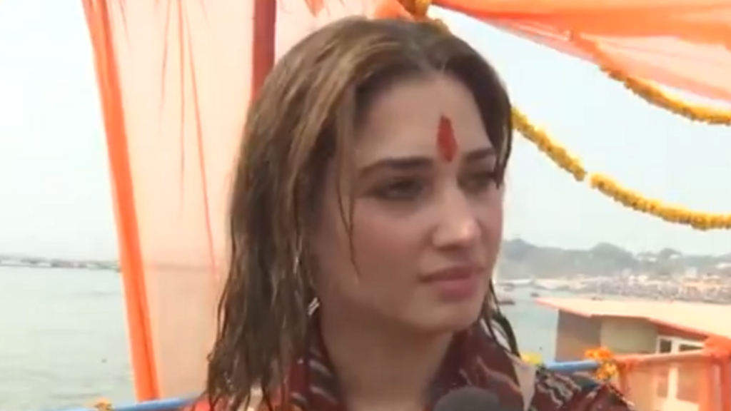 Tamannaah Bhatia offers prayers at Mahakumbh Mela, takes a dip in Triveni Sangam: ‘I got a once-in-a-lifetime chance’ | Bollywood