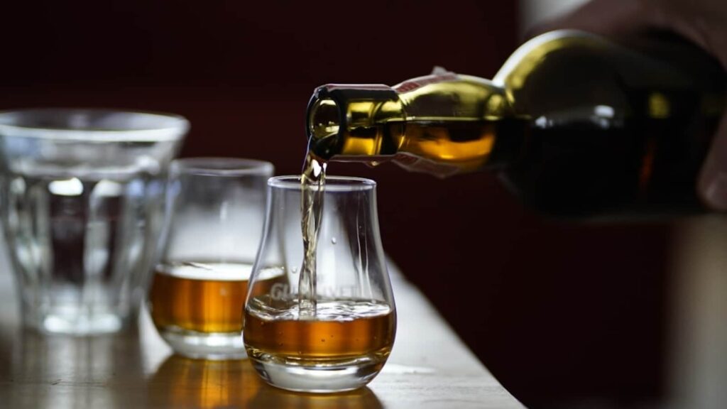 This company in Japan offers free booze and hangover leave to attract new employees | Trending