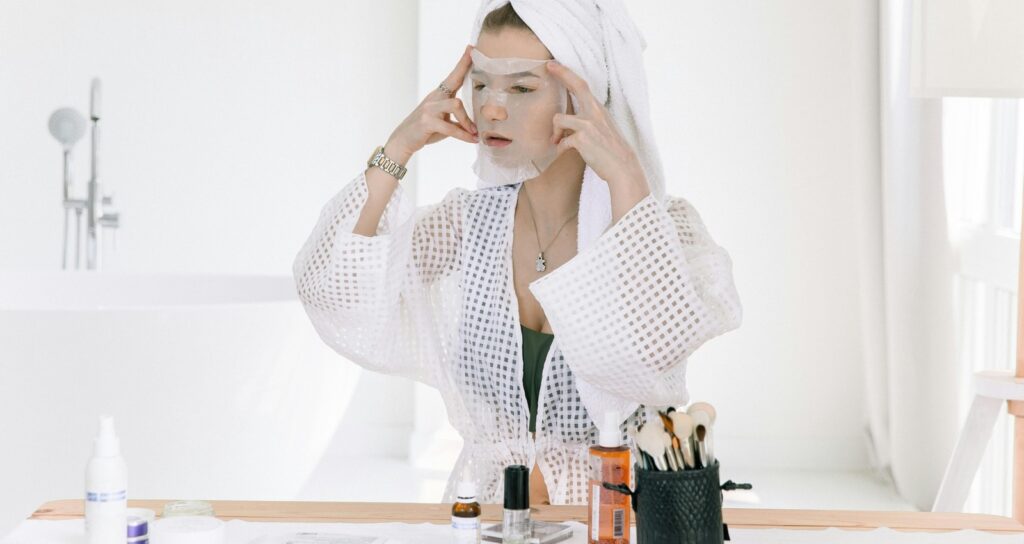 Using expired skincare products? 2 ways it can harm your skin health | Health