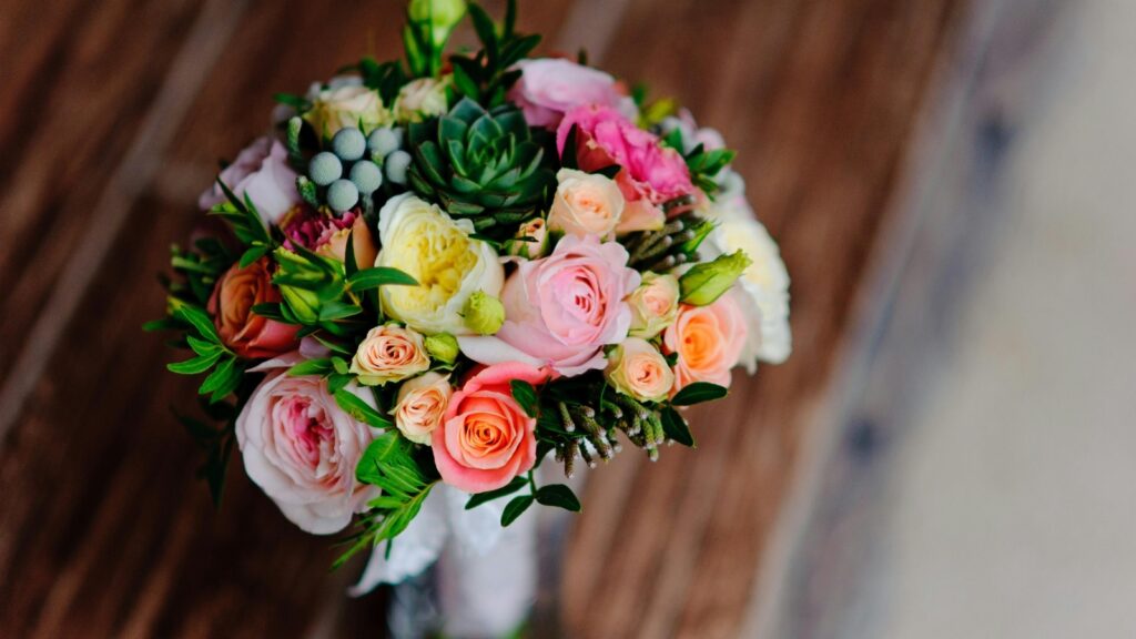 Valentine’s Day 2025: Complete guide for the perfect flower bouquet; from the right blooms to wrappers
