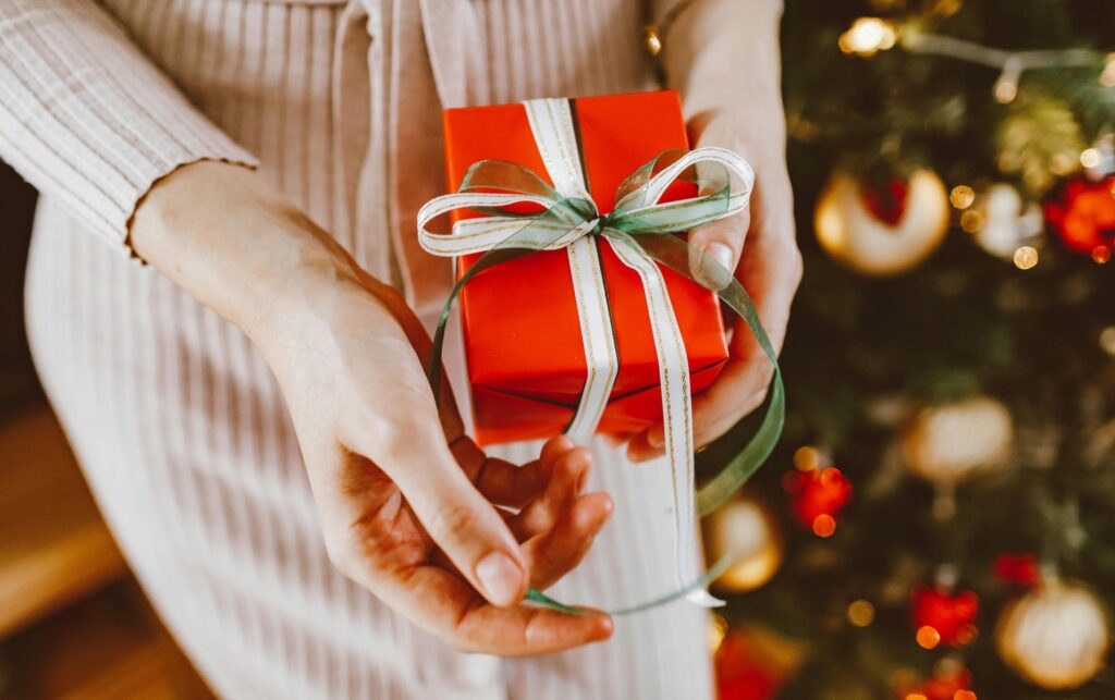 Valentine’s Day 2025: DIY gift ideas for your girlfriend, boyfriend and spouse