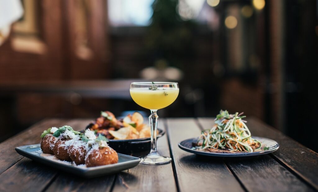 Valentine’s Day 2025: Mocktail and cocktail recipes for home dinner date with lover