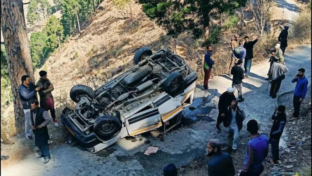 Woman killed, 12 injured as vehicle rolls down hill in Ramban