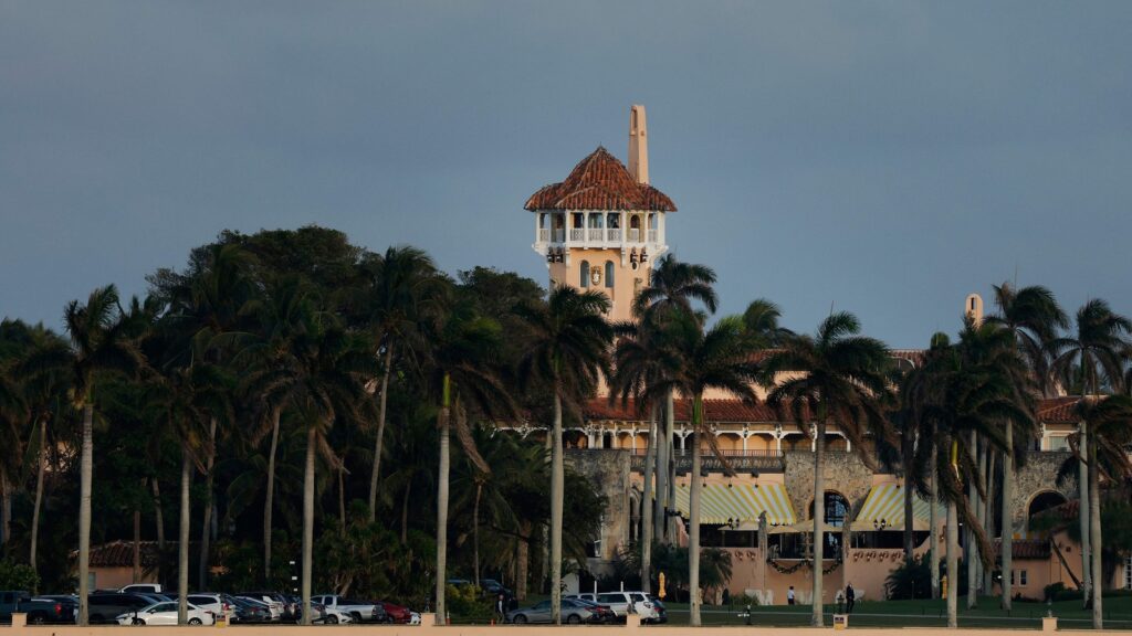 3 civilian aircraft breach airspace over Trump’s Florida resort, F-16s scrambled: Report