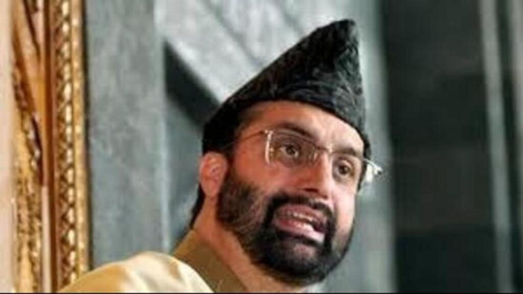 Ahead of Eid prayers, Mirwaiz claims put under house arrest in Srinagar