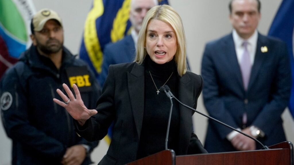 Alleged leader of MS-13 street gang arrested in Virginia, Pam Bondi says