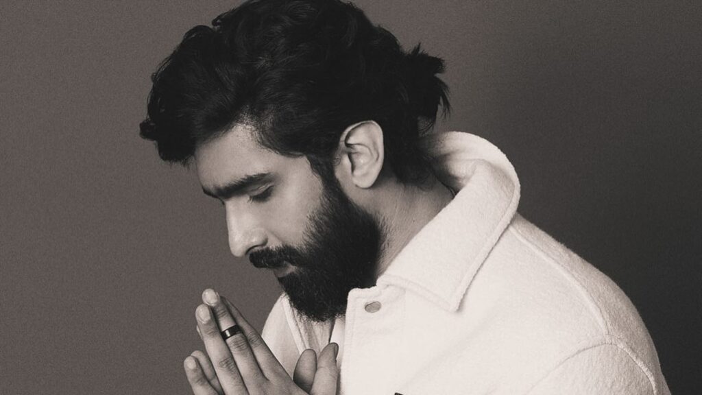 Amaal Mallik asks media not to ‘harass’ family after cutting ties with them; says nothing changes between him and Armaan