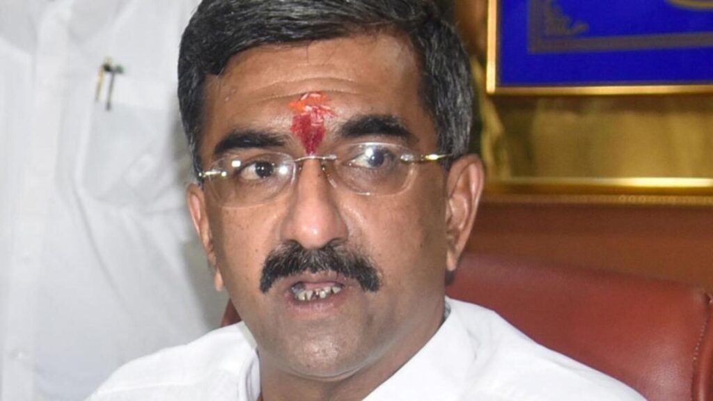 Arrest Kamra soon, don’t test our patience: Maharashtra minister