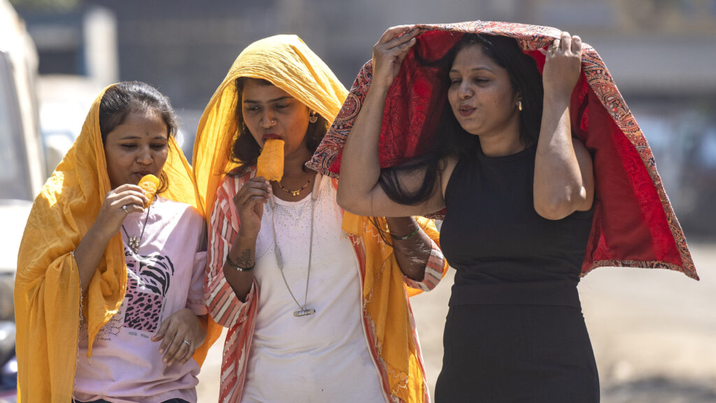 As Maharastra’s temperatures rise, doctors say stay hydrated and at home in the afternoon