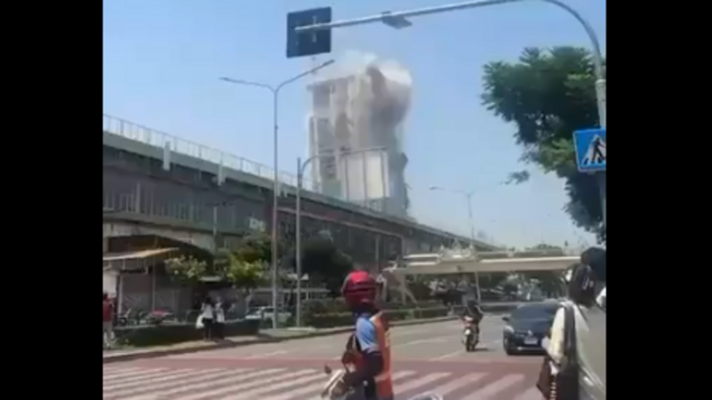 Bangkok skyscraper reduced to rubble after strong tremors from Myanmar earthquake. Video | Trending