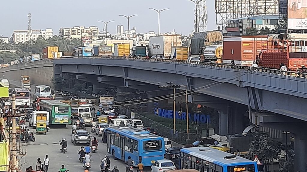 Bengaluru: Officials and ORRCA inspect Outer Ring Road, pledge key infrastructure fixes | Bengaluru