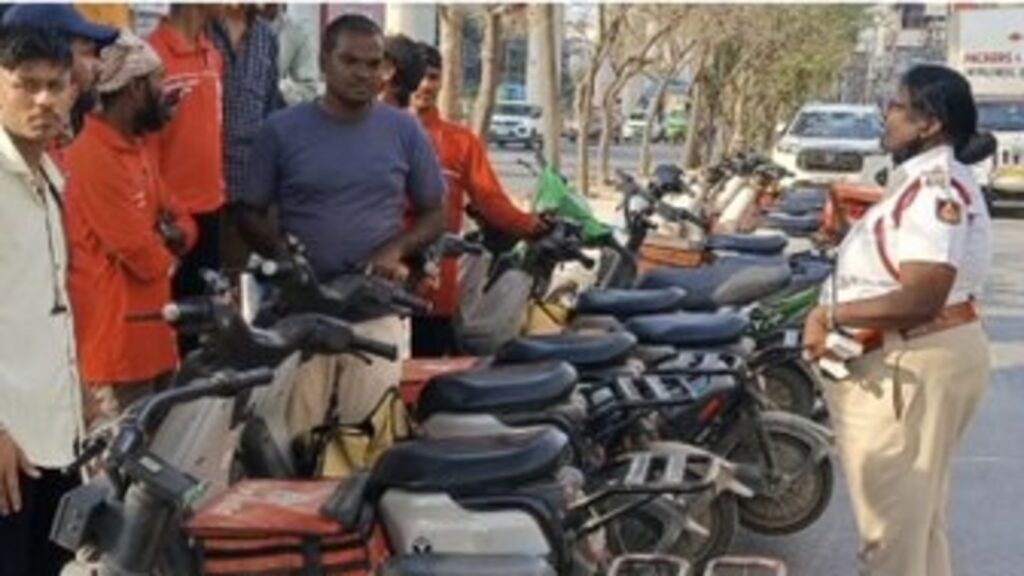 Bengaluru traffic police crackdown on e-commerce delivery violations, collect ₹10 lakh in fines: Report | Bengaluru