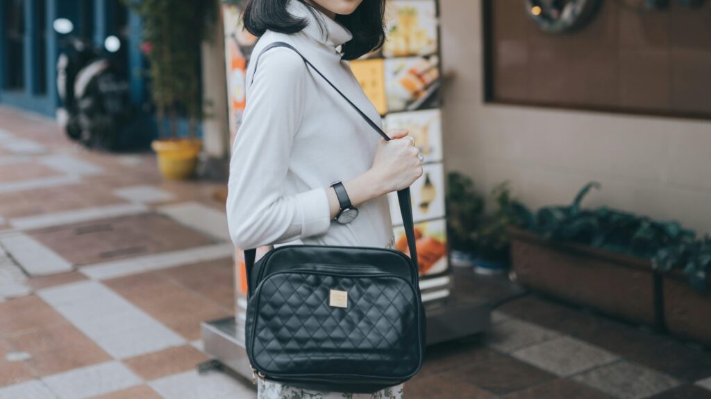 Best black purses: Top picks to help you find the perfect handbags for you on a budget | Fashion Trends