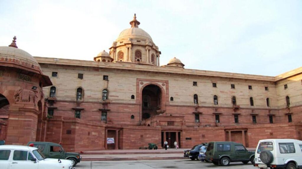 Centre to hold tripartite meeting on Gorkha issues on April 2 | Kolkata