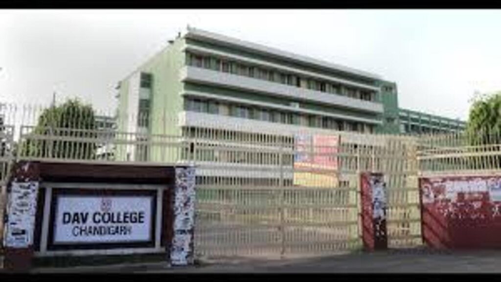 Chandigarh: DAV College officiating principal steps down