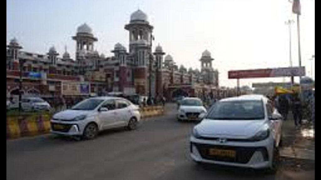 Charbagh parking chaos: Rly take over after contractor fails again