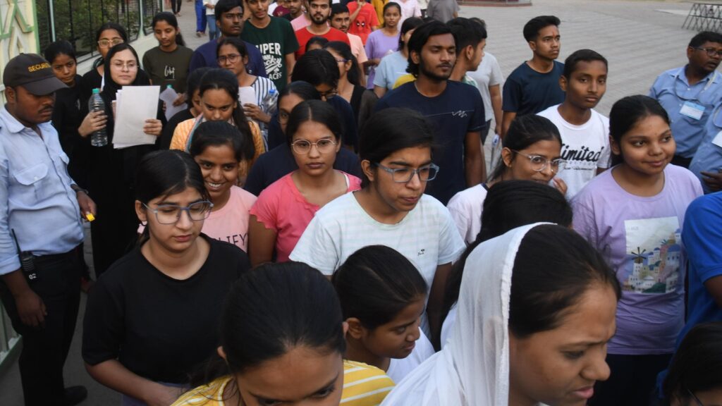 Delhi govt to provide free online coaching for CUET, NEET to 1.63 lakh students | Competitive Exams