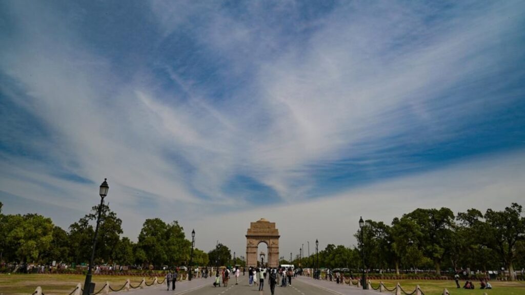 Delhi’s AQI improves to ‘moderate’ due to cold winds, Grap I curbs revoked | Latest News Delhi