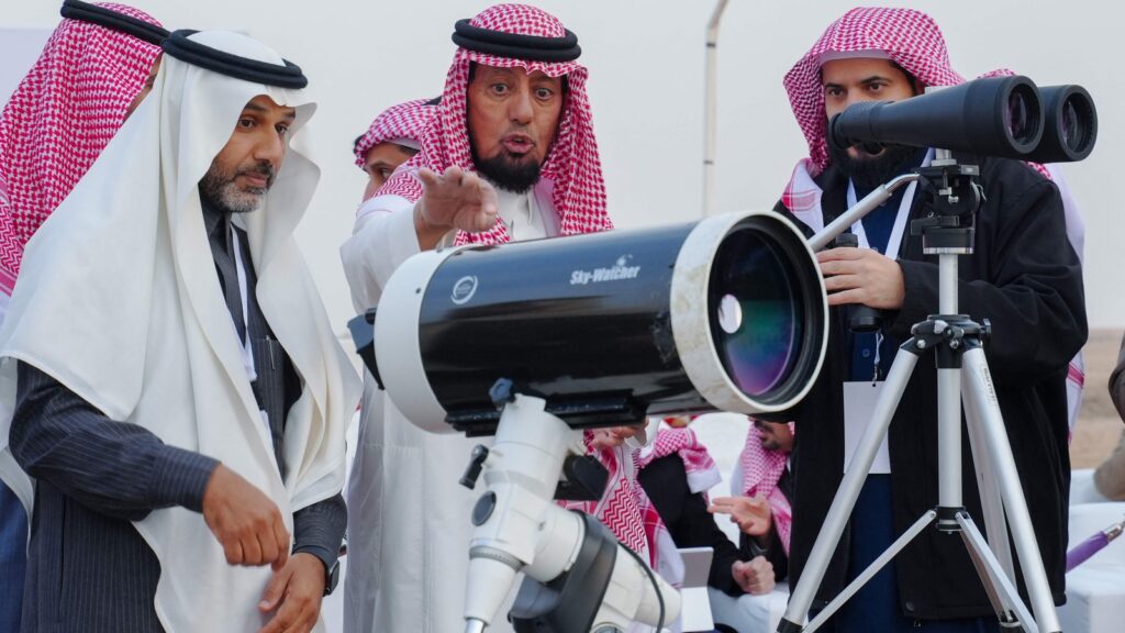 Eid 2025: UK experts challenge Saudi’s ‘impossible’ Shawwal crescent sighting; Eid-ul-Fitr in KSA on Sunday, March 30