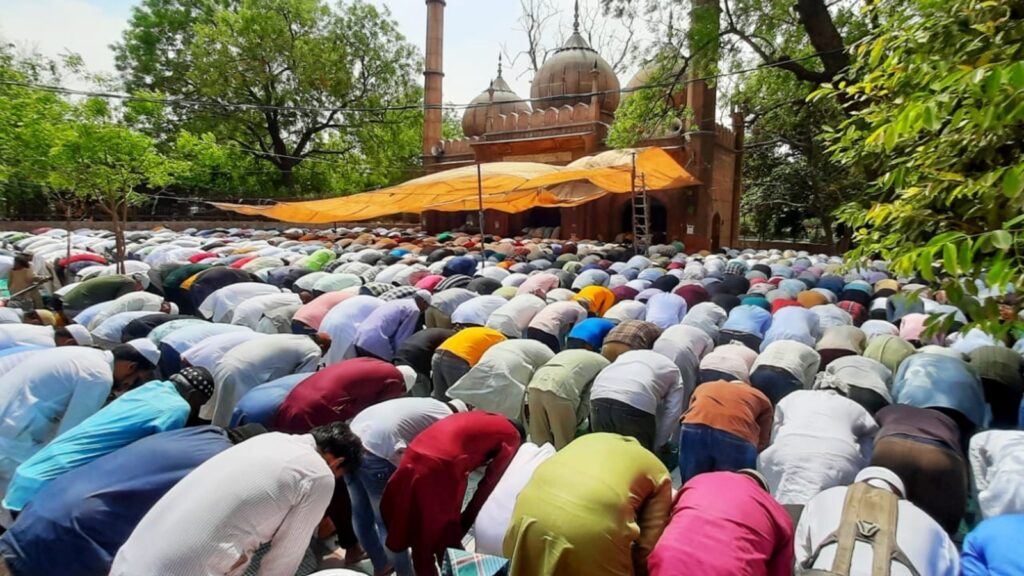 Eid 2025 namaz: Muslims across India gather for last Friday prayers of the holy month of Ramadan before Eid-ul-Fitr