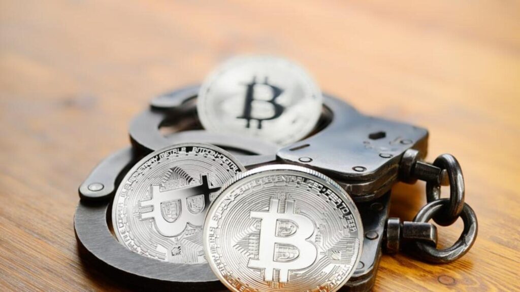 Five booked for defrauding insurance officer of ₹34L in crypto, forex scam | Mumbai news