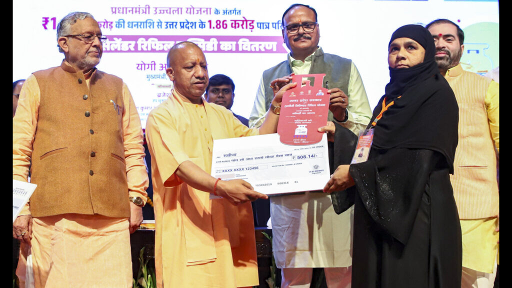 Free Ujjwala refills to benefit both communities: Yogi