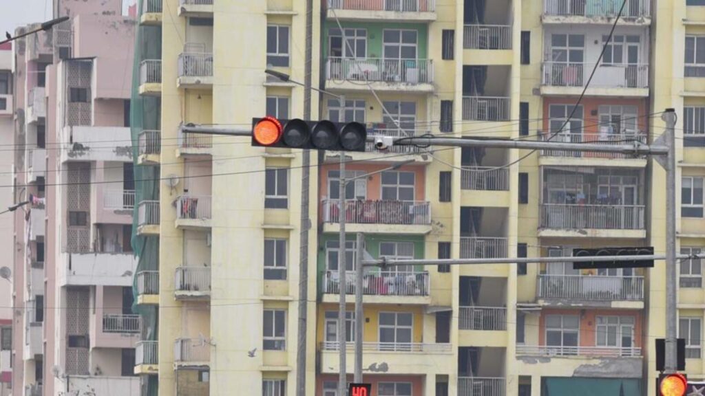 GMDA installs smart traffic signals in Gurugram