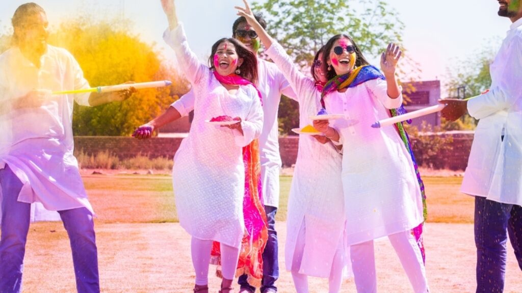Holi 2025: Top outfits and makeup looks to make you appear fashionable | Fashion Trends