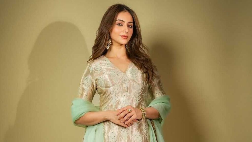 How much does a celebrity stylist charge? Rakul Preet Singh reveals actual cost behind actors’ looks: ‘It is expensive’ | Fashion Trends