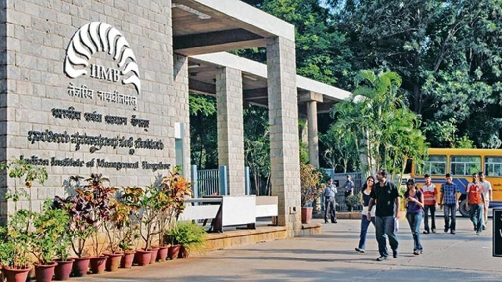 IIM Bangalore’s largest batch of 595 students receive record 650+ offers, Management Consulting remains top choice