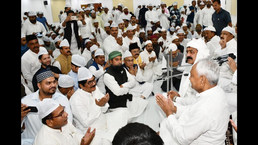 Iftar politics hurt JD (U) in Bihar; Lalu, Chirag try to reach out to minorities