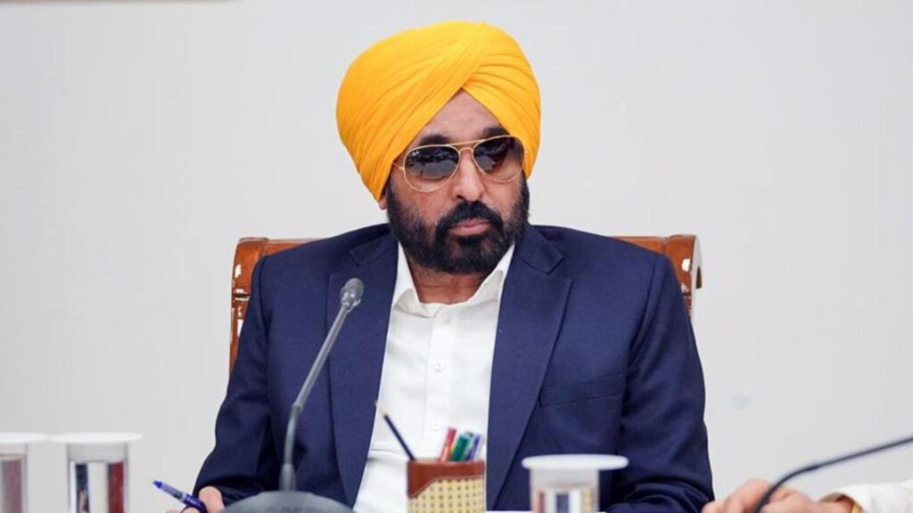 Join duty or face suspension: Punjab govt to protesting revenue officers