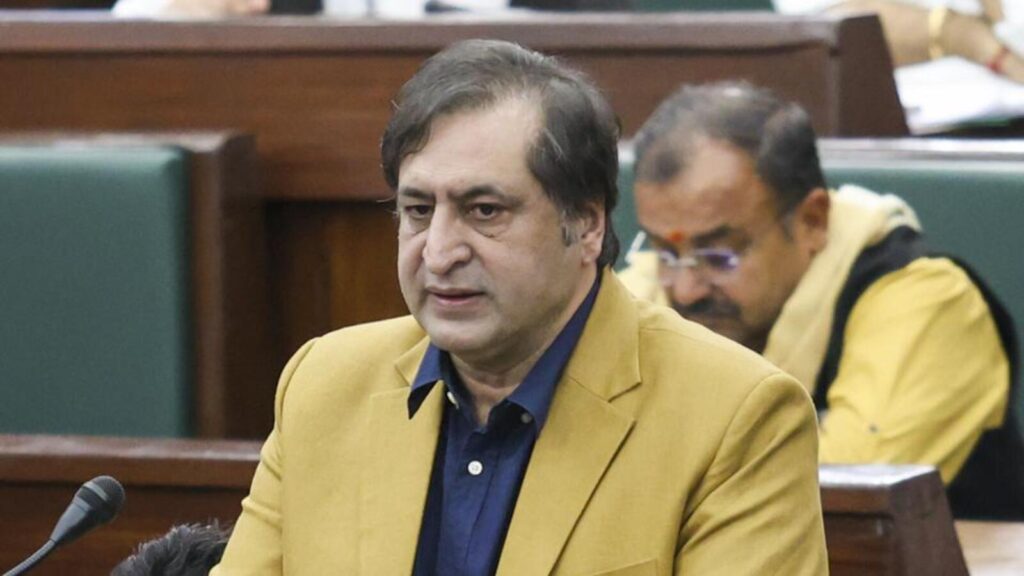 Lone praised for raising issue of students enrolled in schools run by Jamaat-affiliated trust