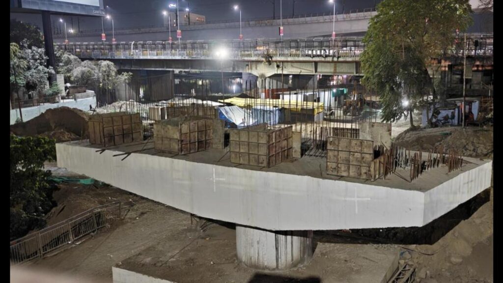 Lucknow: Bridge work near Hanuman Setu speeds up with fresh funding