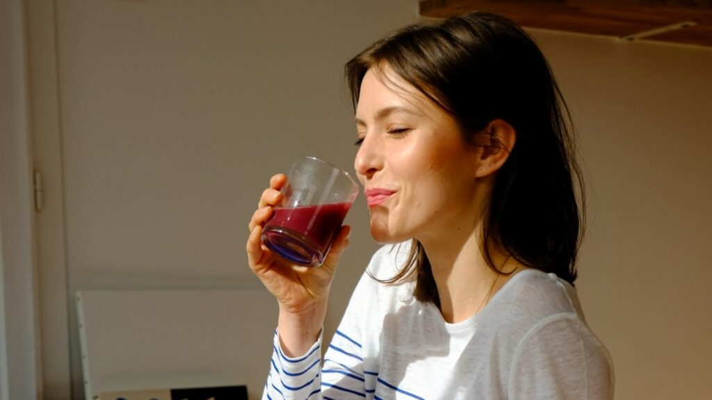 Methi, black raisins water and more: Aesthetician shares list of 6 daily beauty drinks for glowing skin and healthy hair | Health
