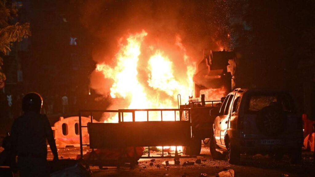 Nagpur violence was pre-planned. Mob had weapons, stones in trolley: Fadnavis | Mumbai news
