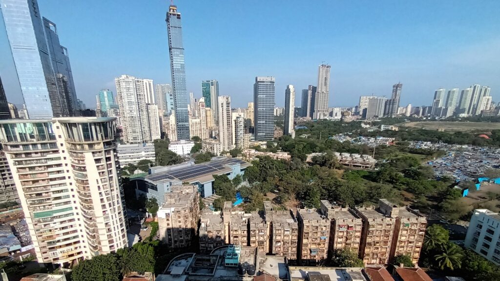 Netizens divided: Buy a 1BHK in Mumbai or a house in the US – Which Is the smarter investment?