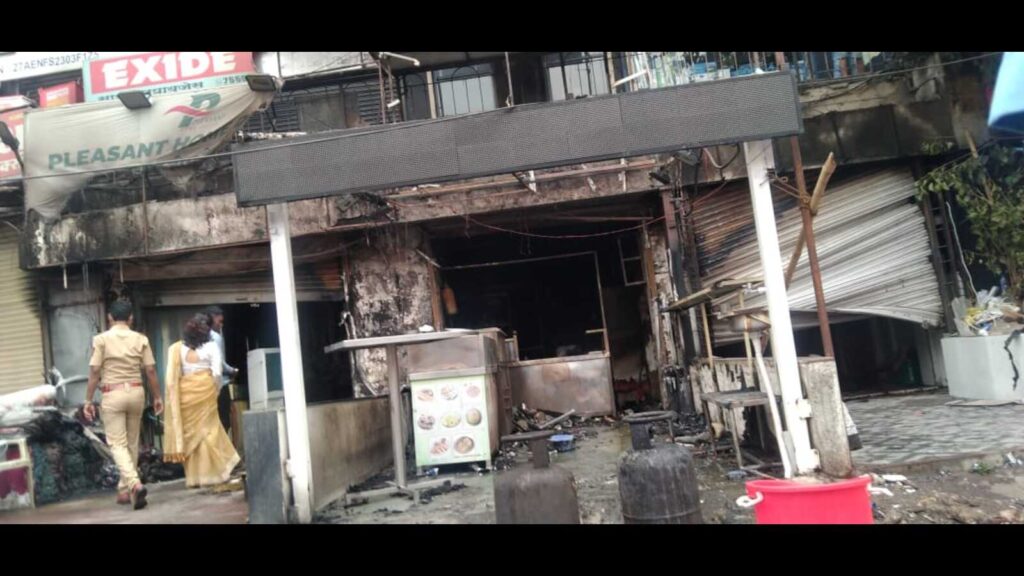 One killed in Dhankawadi tea shop blaze
