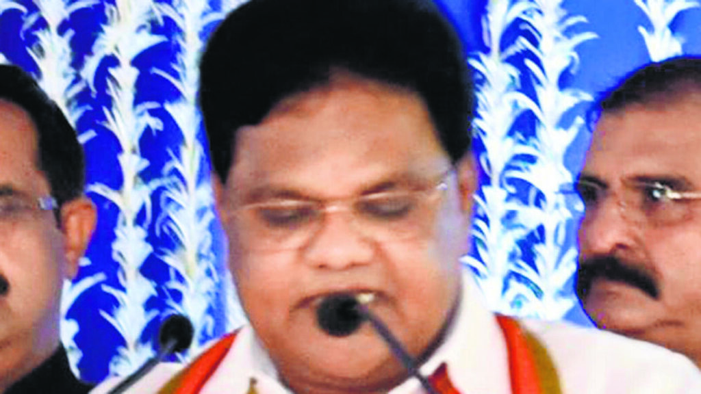 One more decision of Shiv Sena ex-min Tanaji Sawant clouded by controversy | Mumbai news